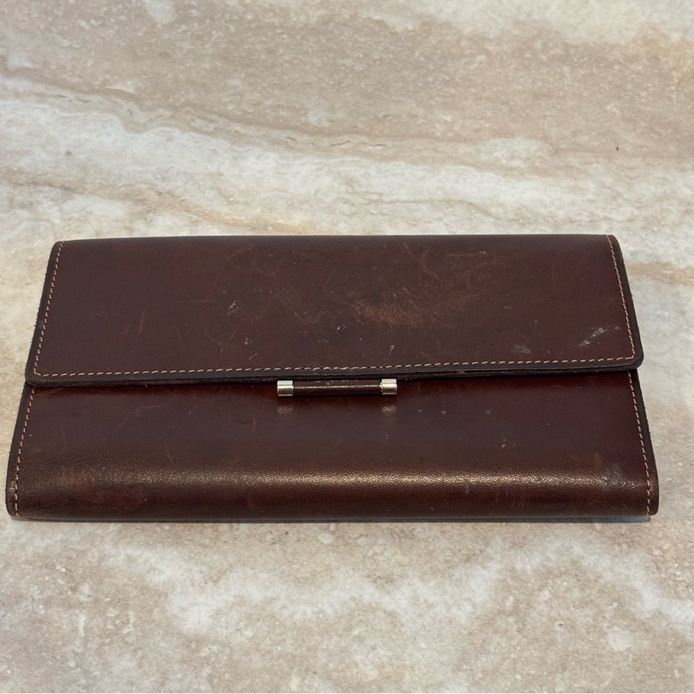 Cuero Vaca leather fold over wallet